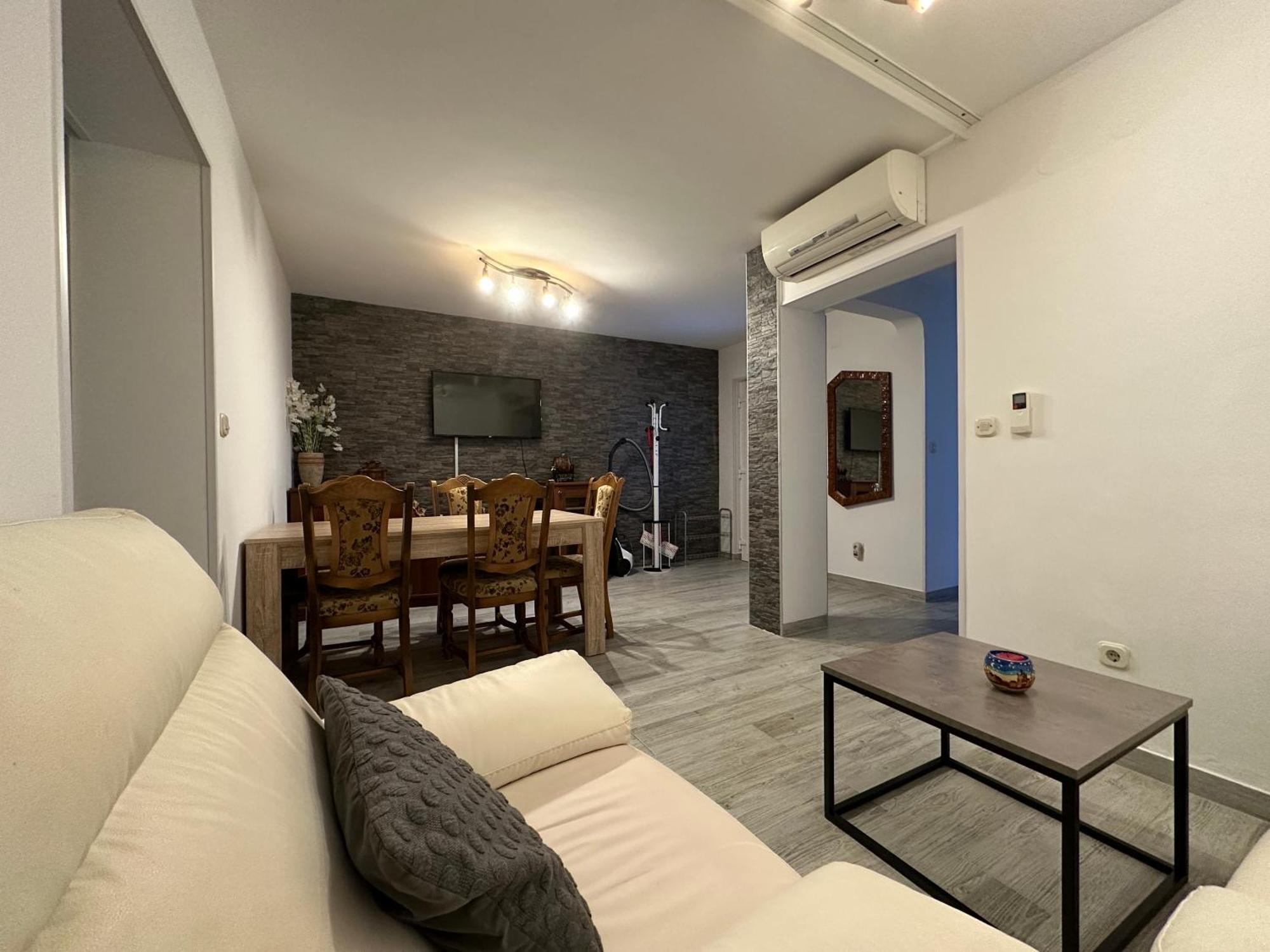 Appartement Petrovski *